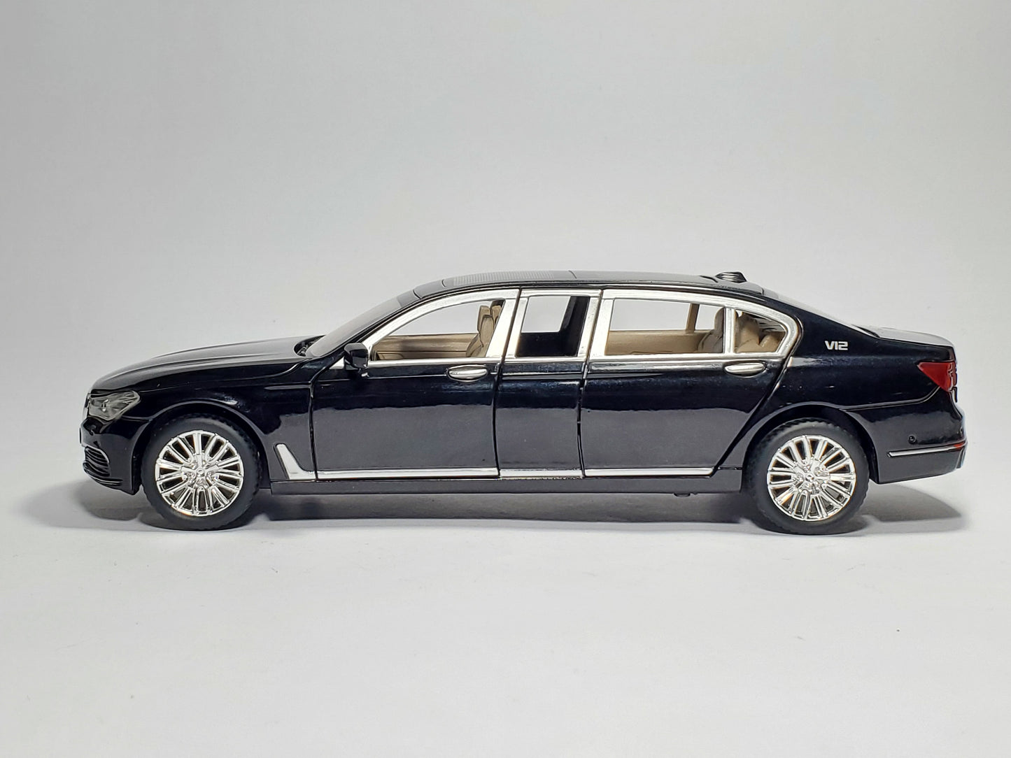 BMW 760Li Limosine